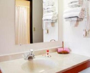 Westwood Inn & Suites - Kimball Chambre photo