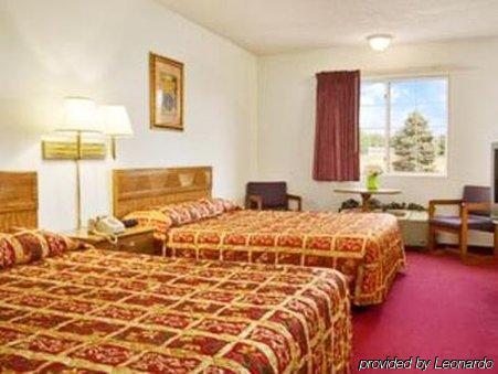 Westwood Inn & Suites - Kimball Extérieur photo