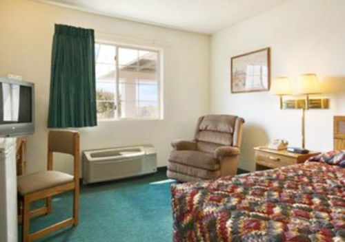 Westwood Inn & Suites - Kimball Extérieur photo