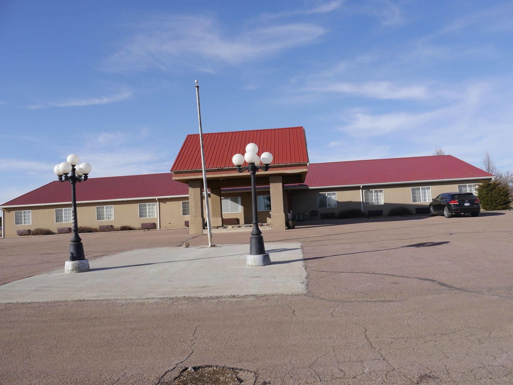 Westwood Inn & Suites - Kimball Extérieur photo